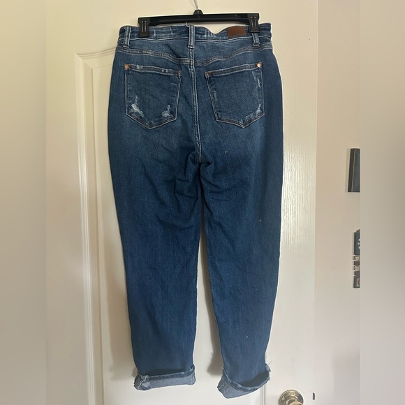 Judy Blue Ankle Cropped Blue Jeans in vintage “Lawman” jean style - Picture 2 of 10